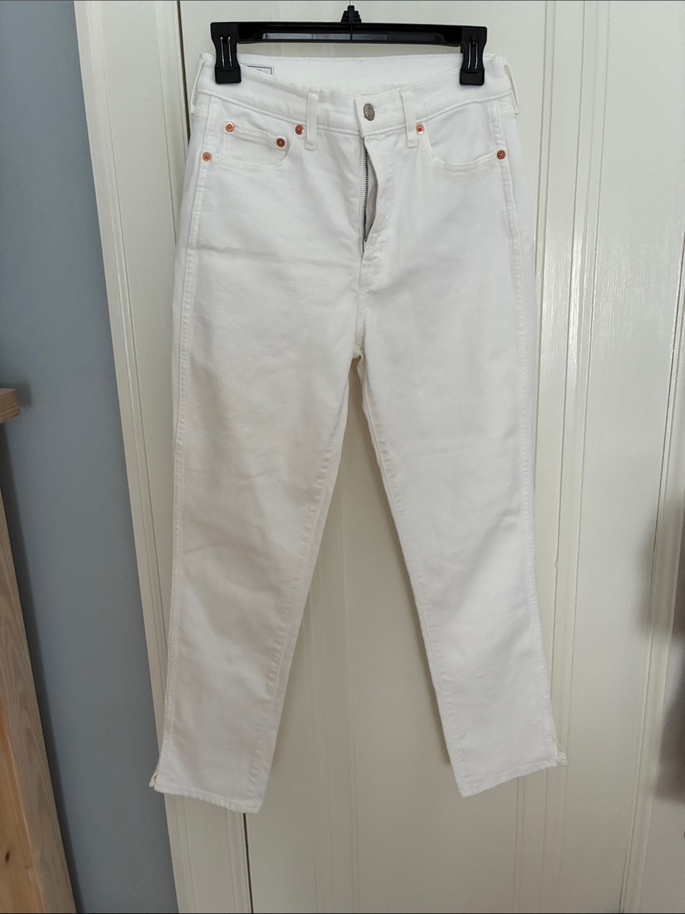 GAP White Straight-Leg Women's Jeans
